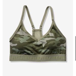 PINK Victoria’s Secret Camo sports bra size s😍
